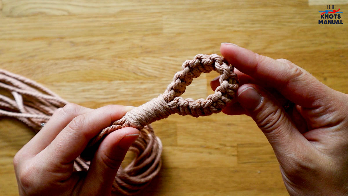 What is Macrame? (Beginner's Guide)