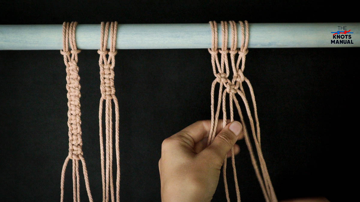 Alternating Macrame Square Knot Step 3