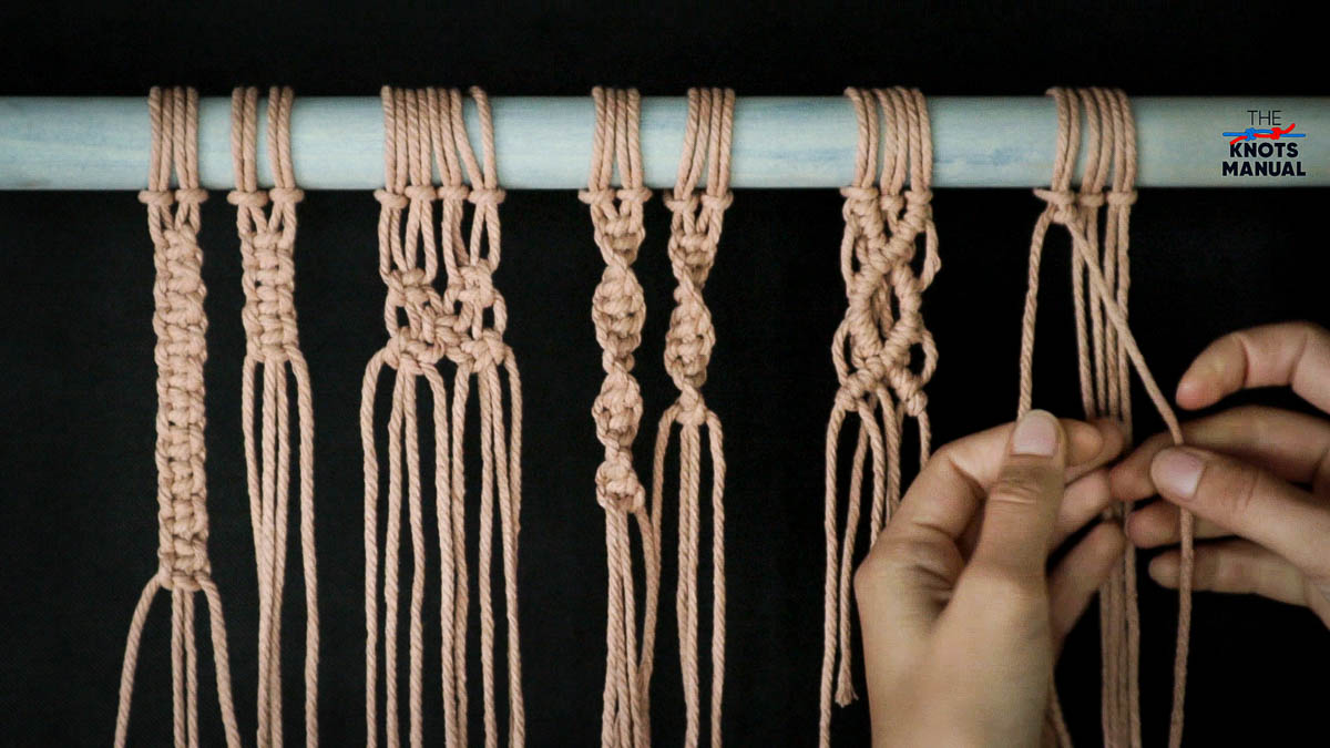 Double Macrame Half Hitch Knot Step 3