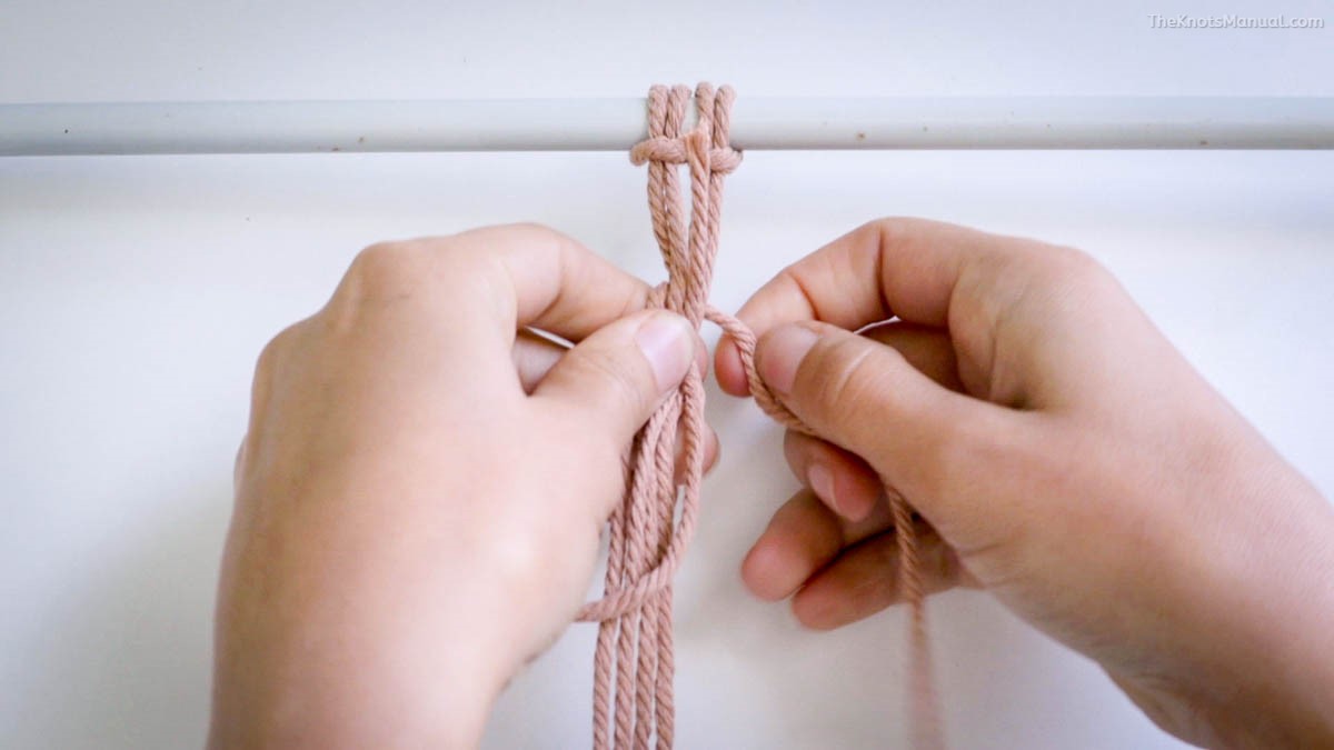 Gathering Knot (Wrapping Knot) Step 3