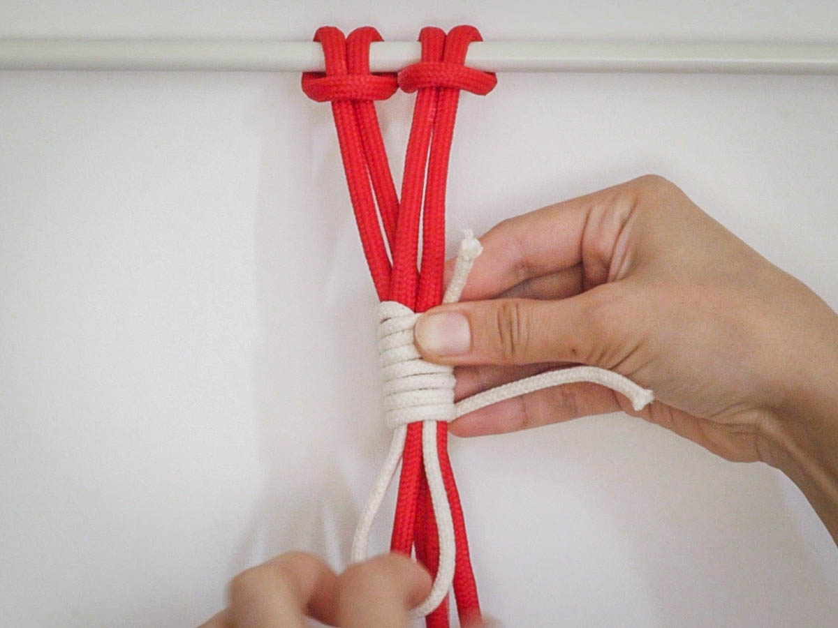 Macrame Gathering (Wrapping) Knot Step 4