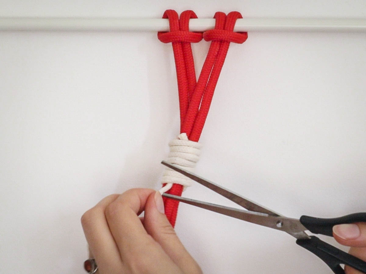 How to Tie the Gathering (Wrapping) Macrame Knot