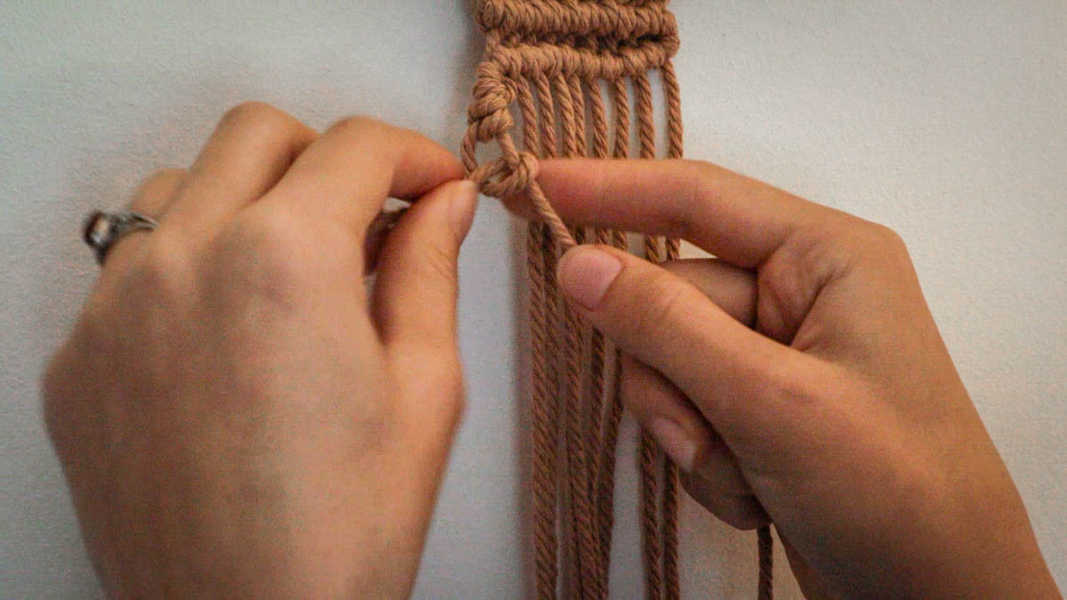 Half Hitch Knot (Macrame) Step 8