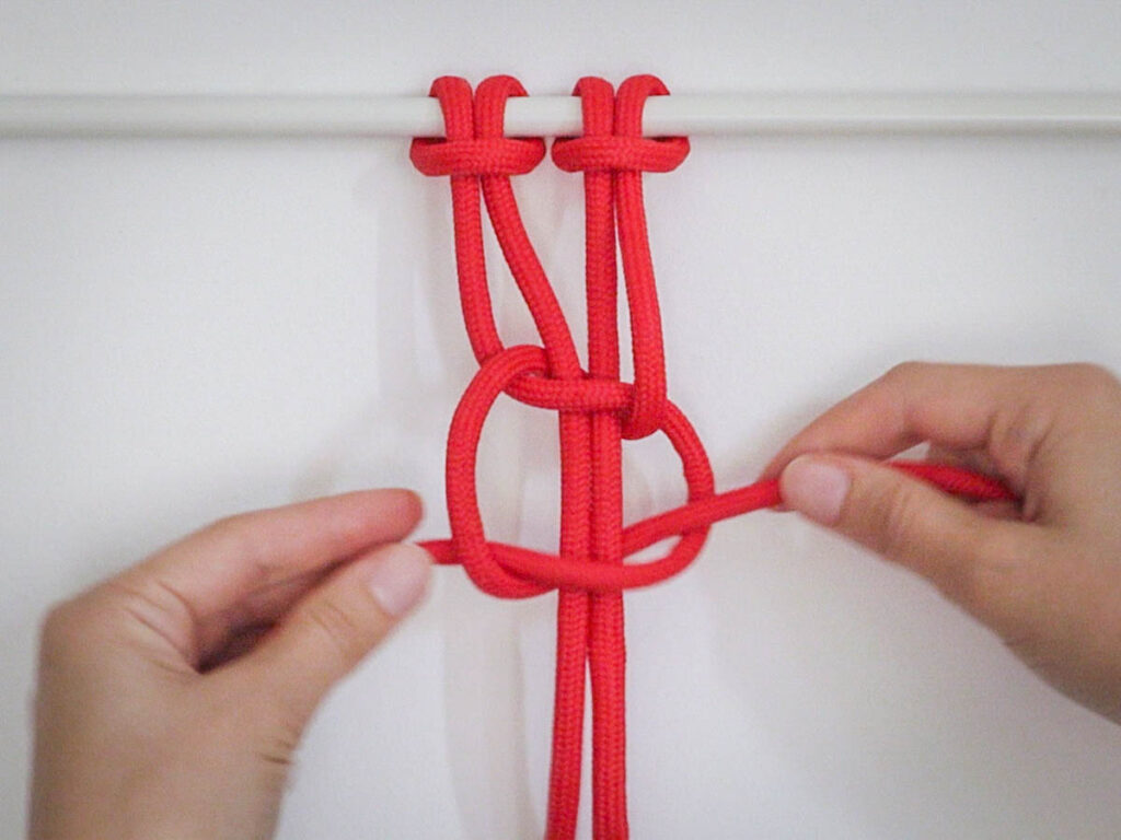 How to tie a Macrame Square Knot (With Pictures)